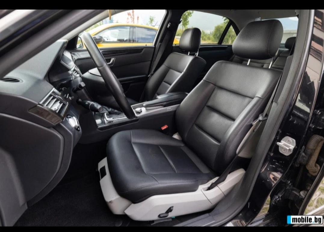 Mercedes-Benz E 220, снимка 12 - Автомобили и джипове - 55129749