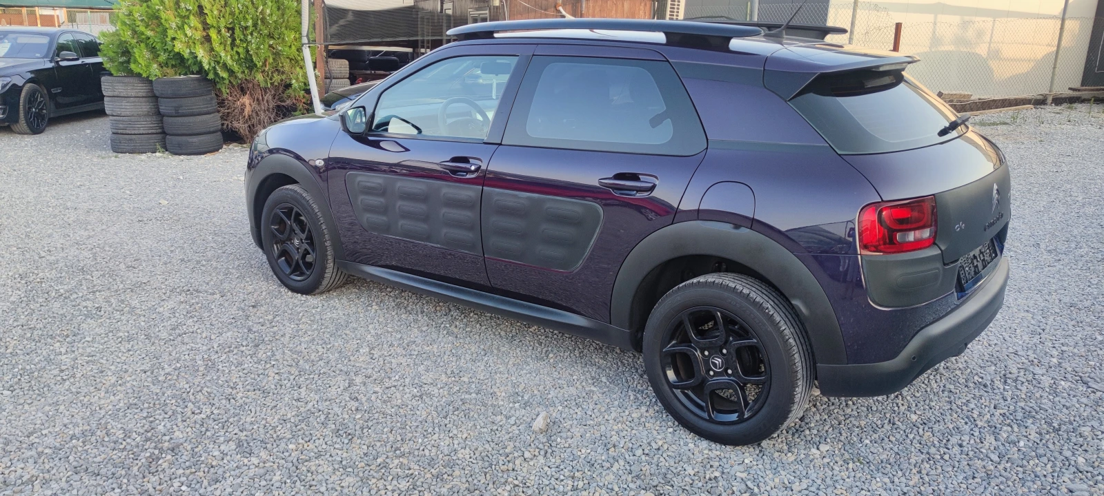 Citroen C4 Cactus 1.2i, снимка 4 - Автомобили и джипове - 55602725