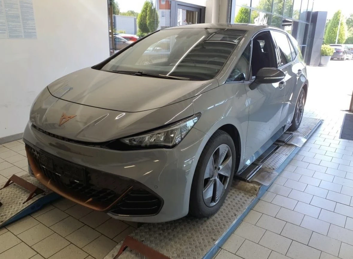 Cupra Born CCS/PDC+ 360Cam/ACC /62kWh
