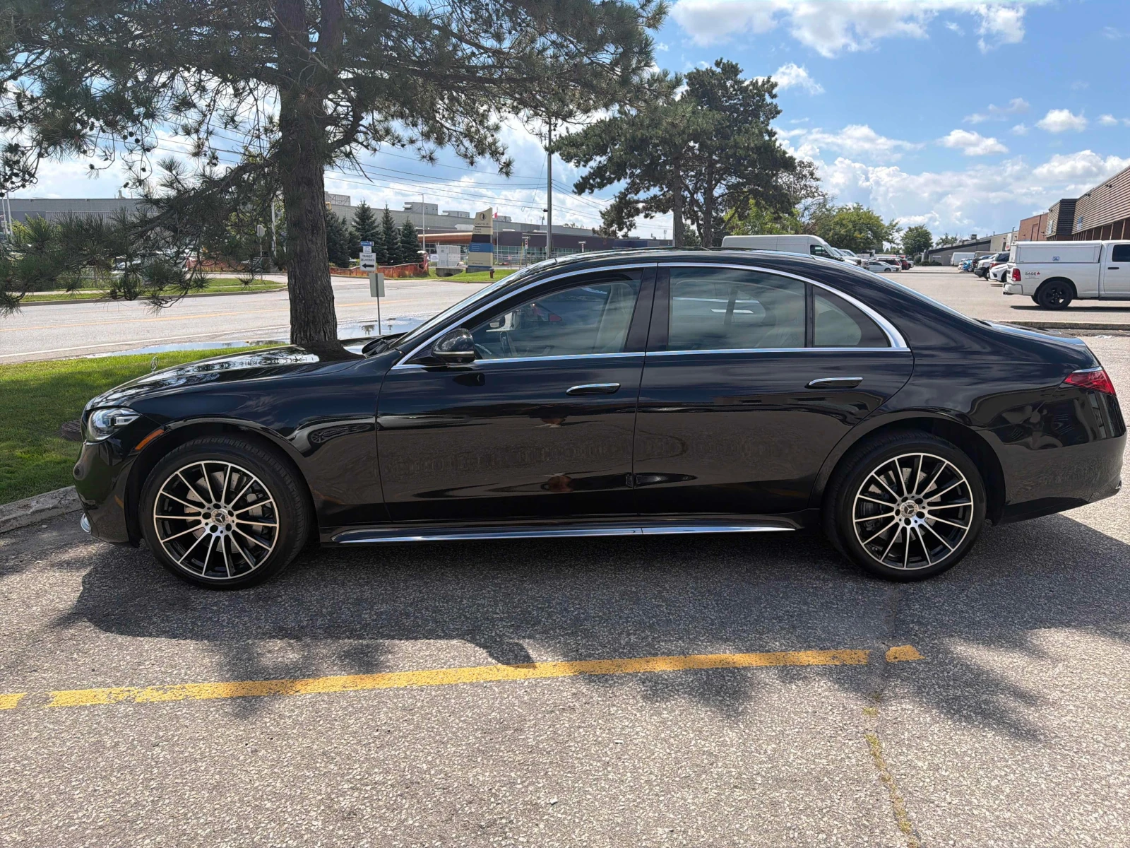 Mercedes-Benz S 500 * CARFAX * ОПЦИЯ ЗА ФИНАНСИРАНЕ * , снимка 2 - Автомобили и джипове - 55839222