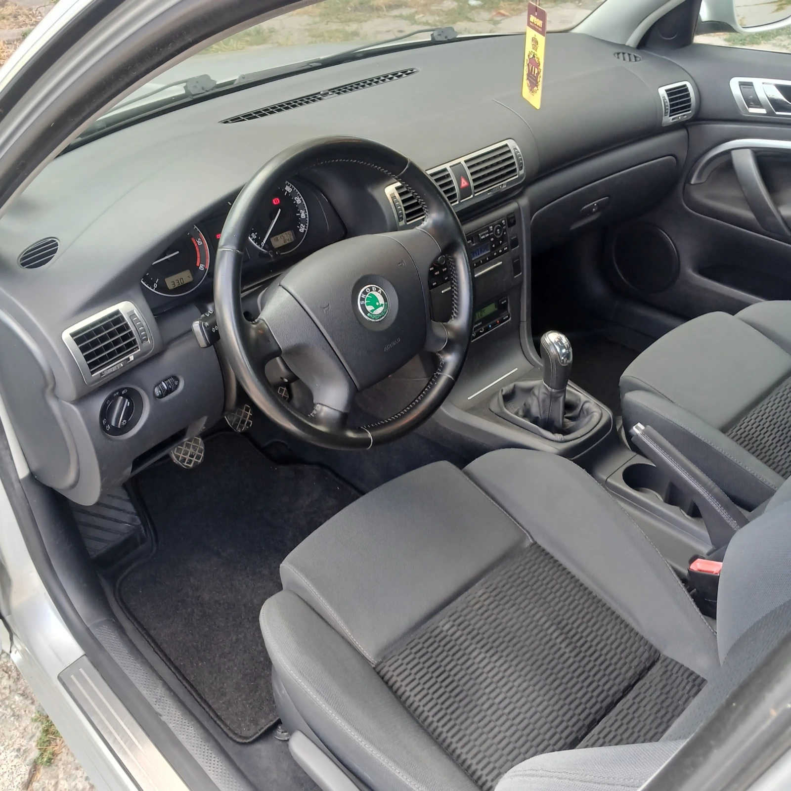 Skoda Superb 6 СКОРОСТИ , снимка 13 - Автомобили и джипове - 56066767