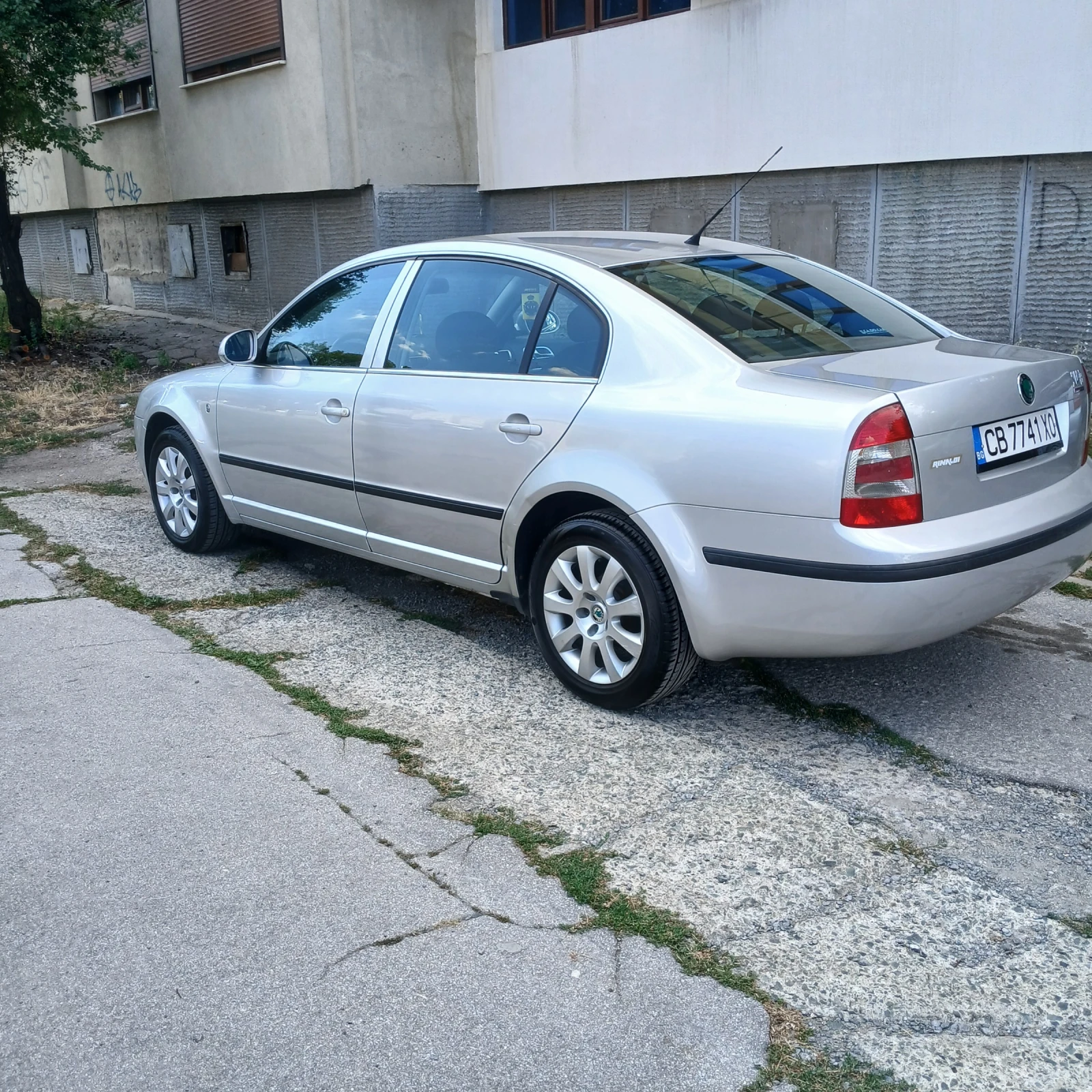 Skoda Superb 6 СКОРОСТИ , снимка 9 - Автомобили и джипове - 56066767