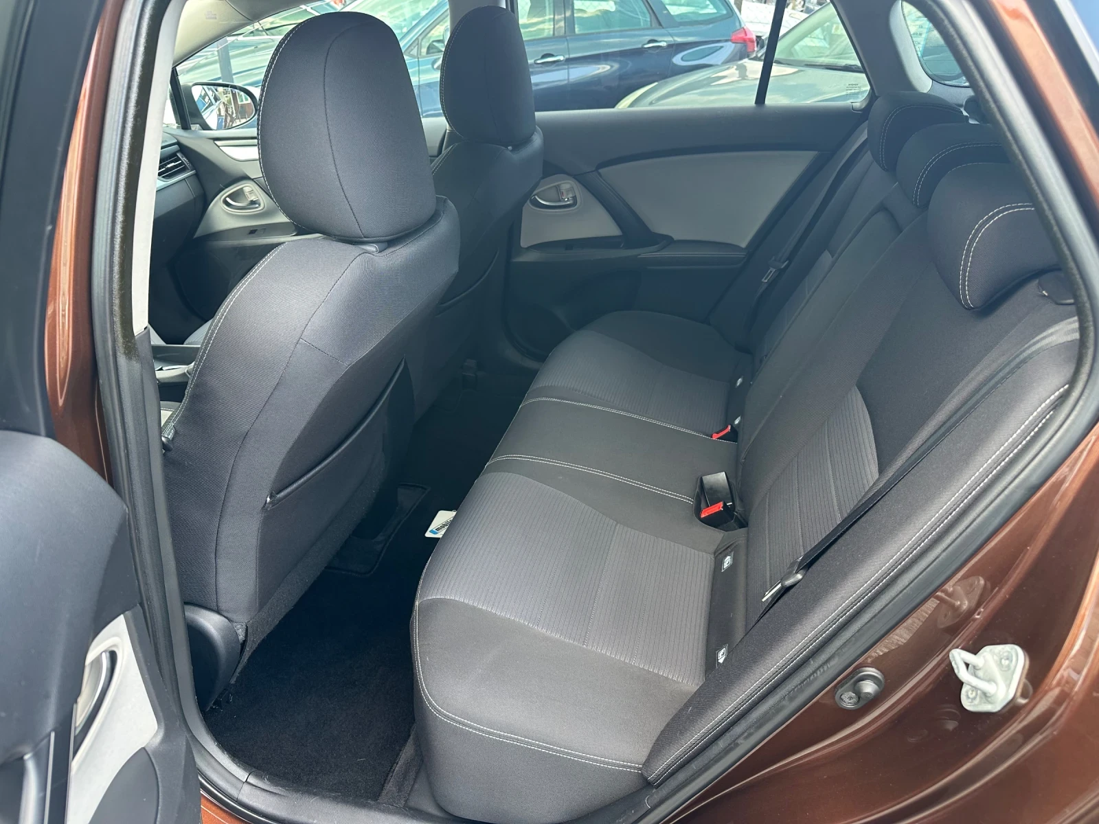 Toyota Avensis 2.0 D-4D | Mobile.bg � ����������� 6