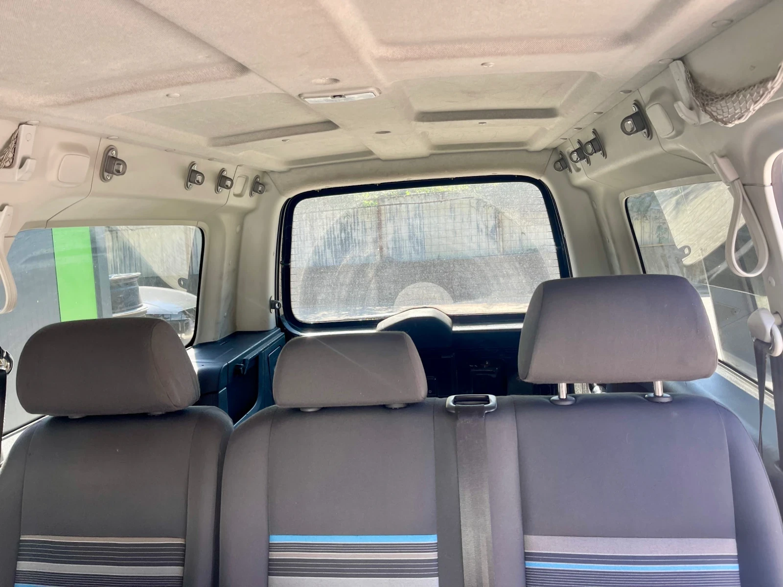 VW Caddy 1.6TDI-MAXI-Пътническо, снимка 14 - Автомобили и джипове - 56650707
