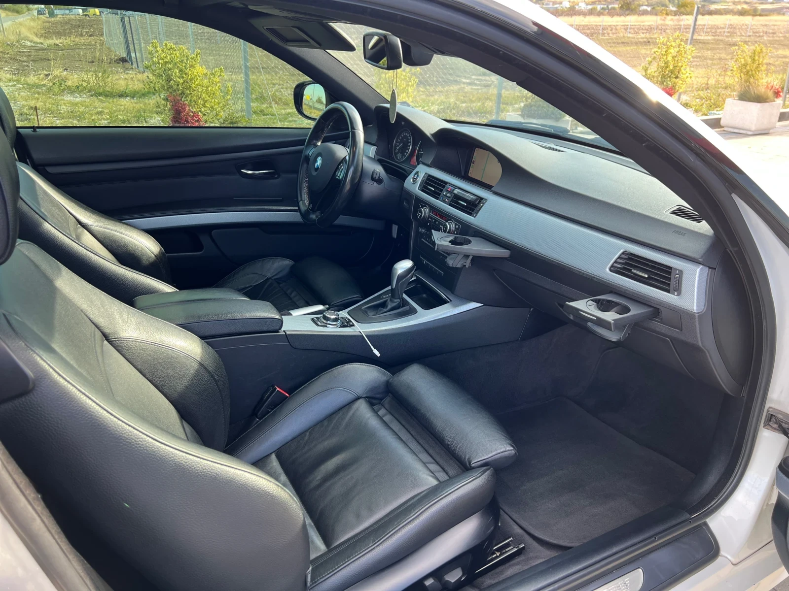 BMW 330 E92, снимка 6 - Автомобили и джипове - 56568732