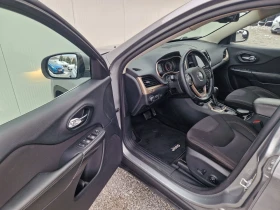 Jeep Cherokee 2.2D 185kc Longitude, снимка 7