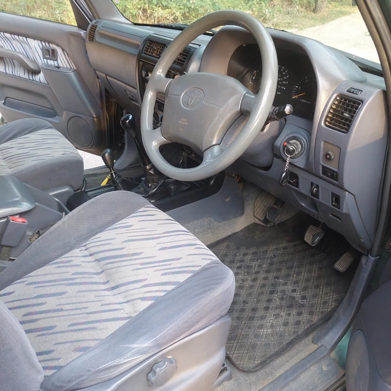 Toyota Land cruiser 90, снимка 10 - Автомобили и джипове - 47123382