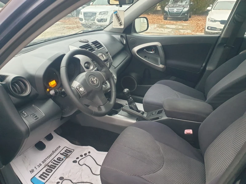 Toyota Rav4 2.2 D4D 136к.с, снимка 5 - Автомобили и джипове - 47935950