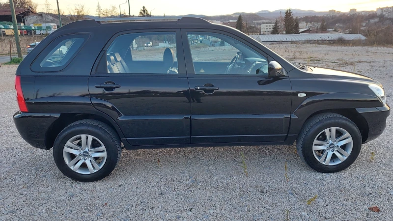 Kia Sportage 2.0CRDI 160000км Германия, снимка 4 - Автомобили и джипове - 48015711