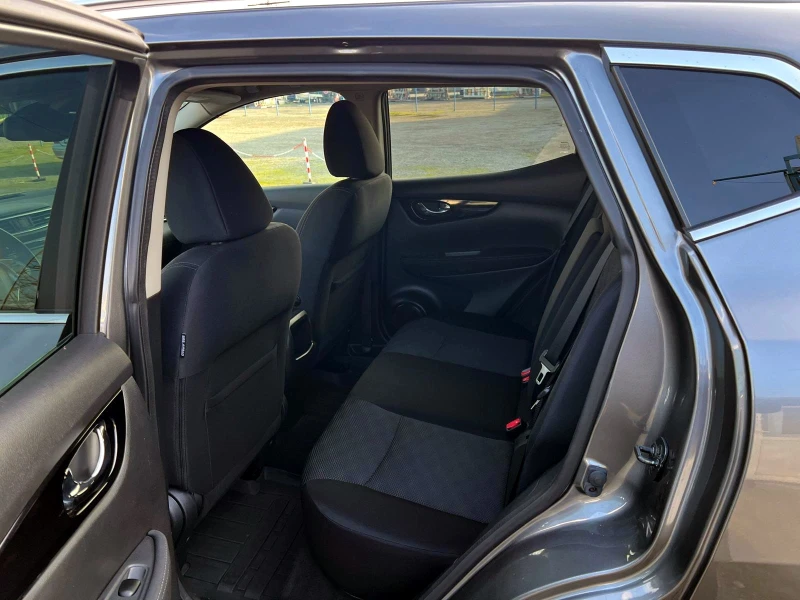 Nissan Qashqai 1, 5dCi KEYLESS  НАВИ КАМЕРА 360''  Line A, снимка 10 - Автомобили и джипове - 52864015