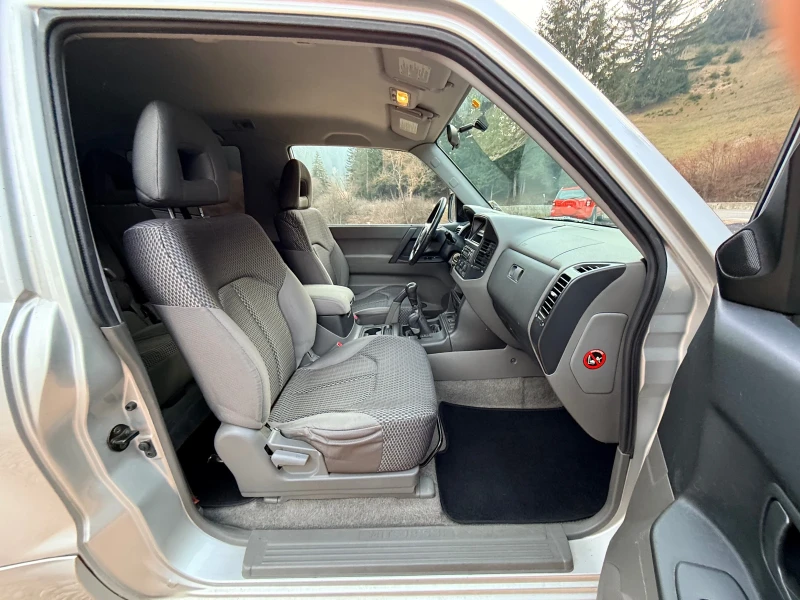 Mitsubishi Pajero ИТАЛИЯ* КЪСА БАЗА* SUPER SELECT* 3КЛЮЧА* , снимка 10 - Автомобили и джипове - 53037890