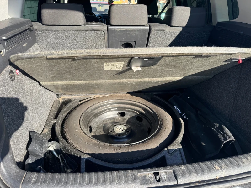 VW Tiguan Suv, снимка 5 - Автомобили и джипове - 53291643