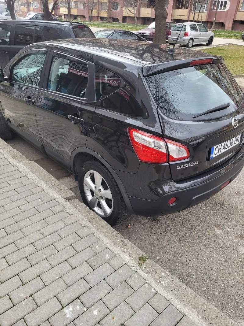 Nissan Qashqai, снимка 6 - Автомобили и джипове - 53451769
