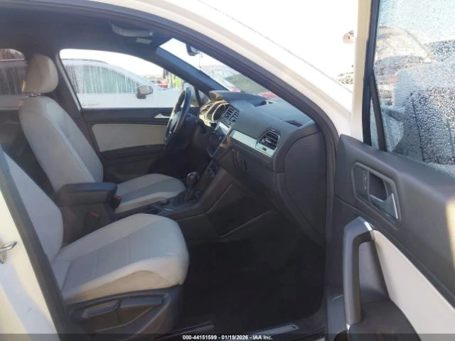 VW Tiguan 2.0T SE R-LINE AWD/������ �� 255 ���� �� ����� | Mobile.bg � ����������� 5