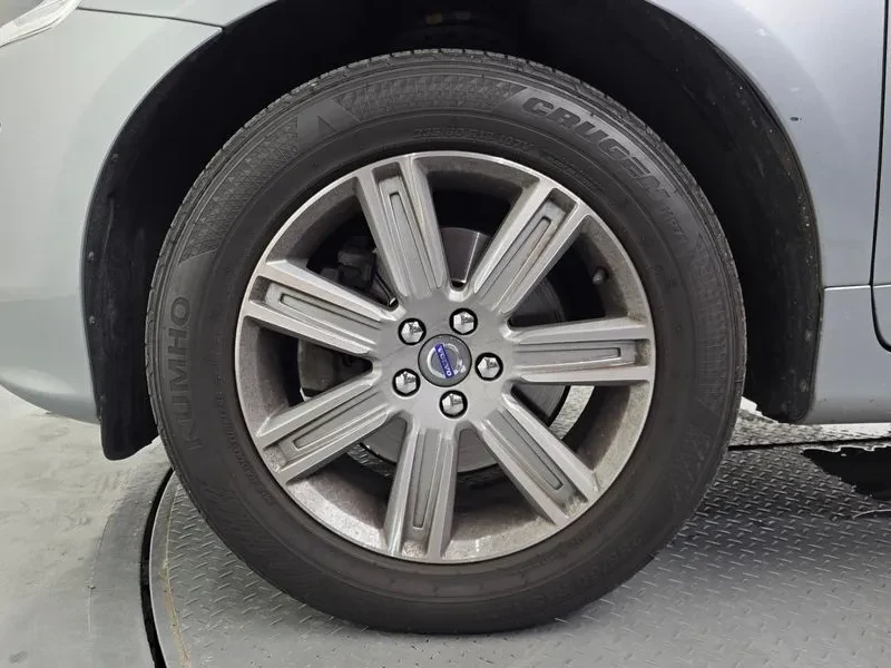 Volvo XC60 D4, снимка 5 - Автомобили и джипове - 55562207