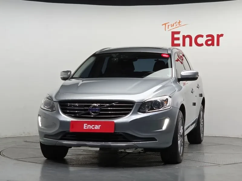 Volvo XC60 D4, снимка 3 - Автомобили и джипове - 55562207