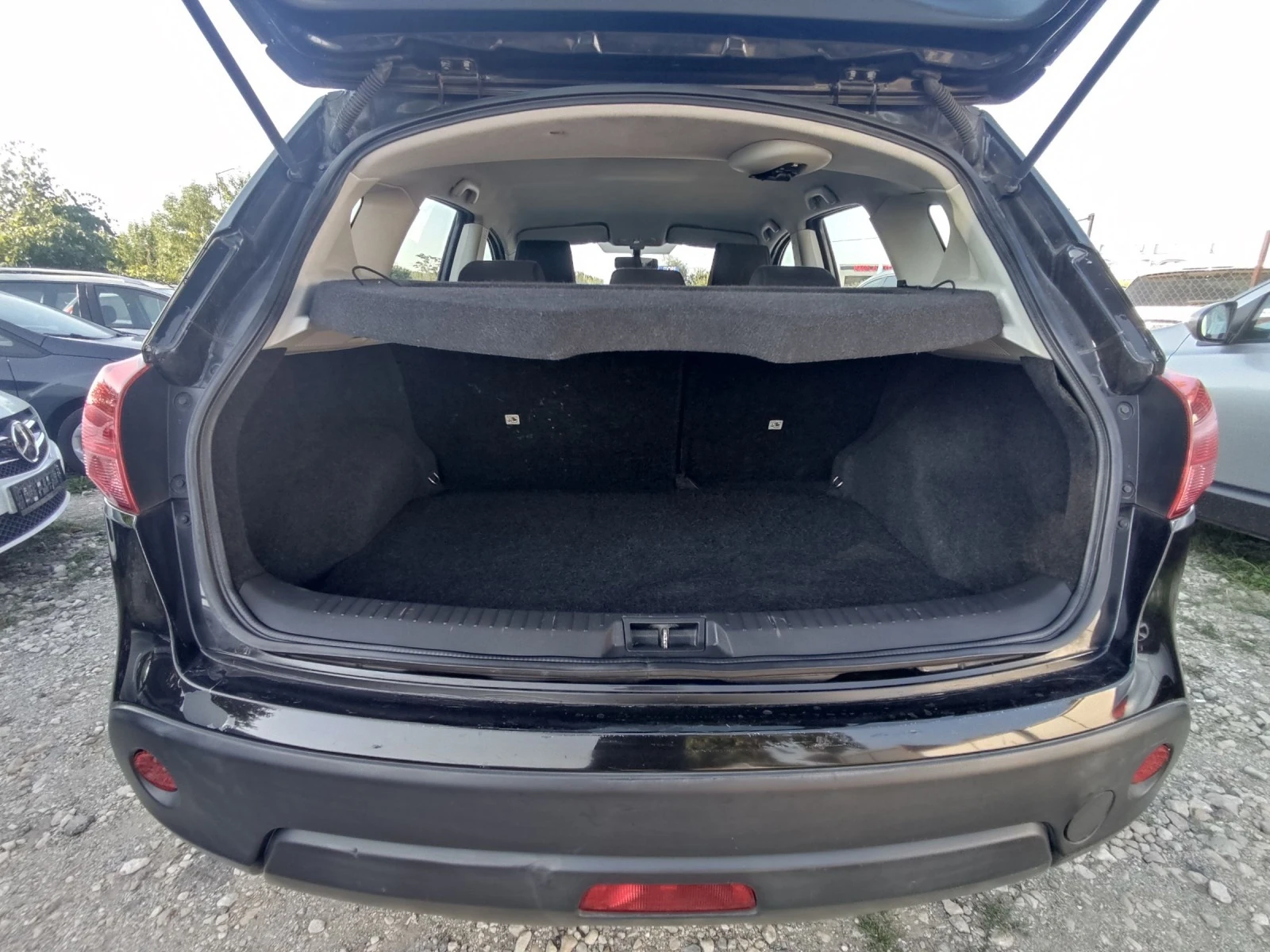 Nissan Qashqai 1.6i | Mobile.bg — изображение 12
