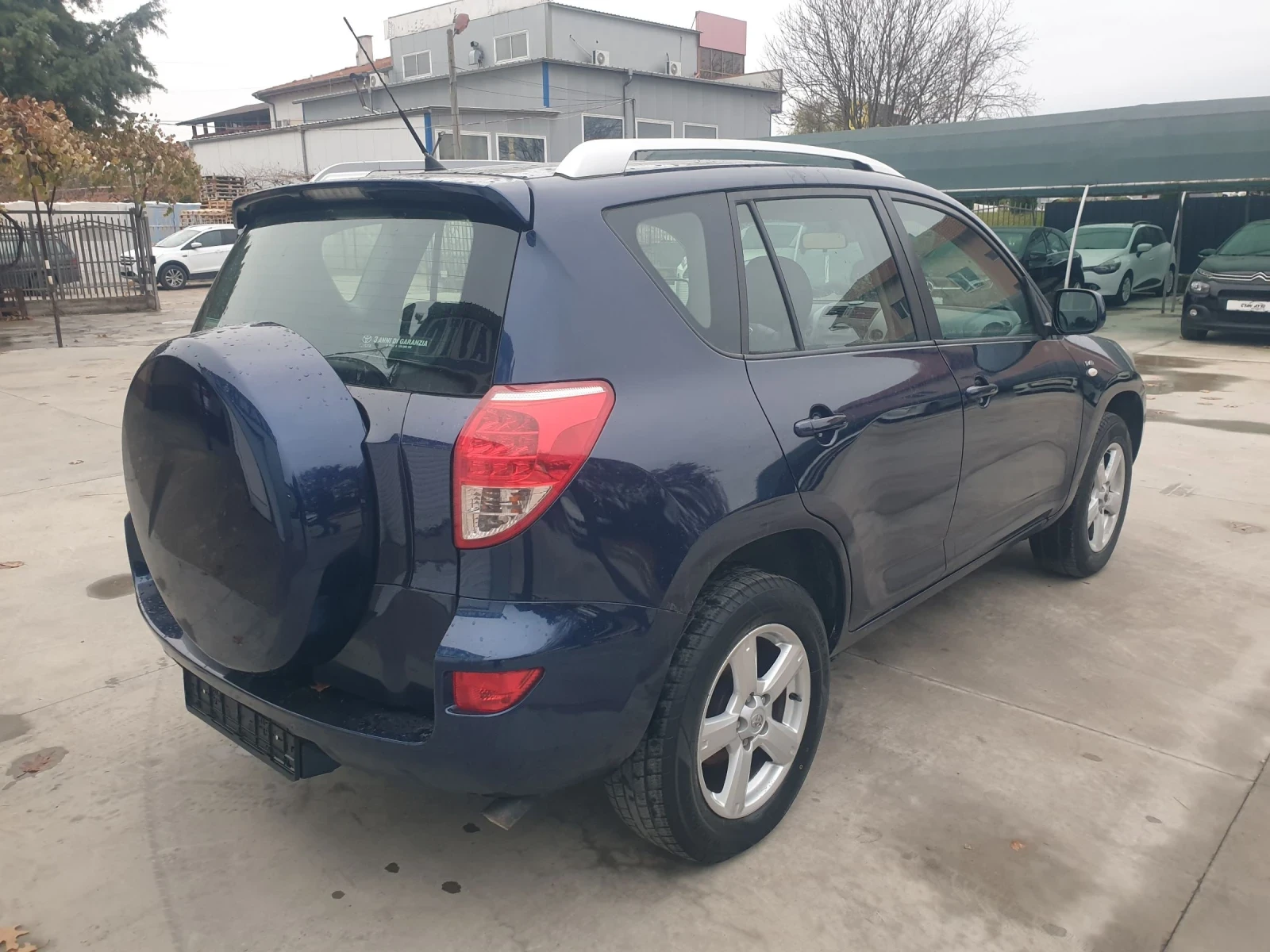 Toyota Rav4 2.2 D4D 136к.с - изображение 4