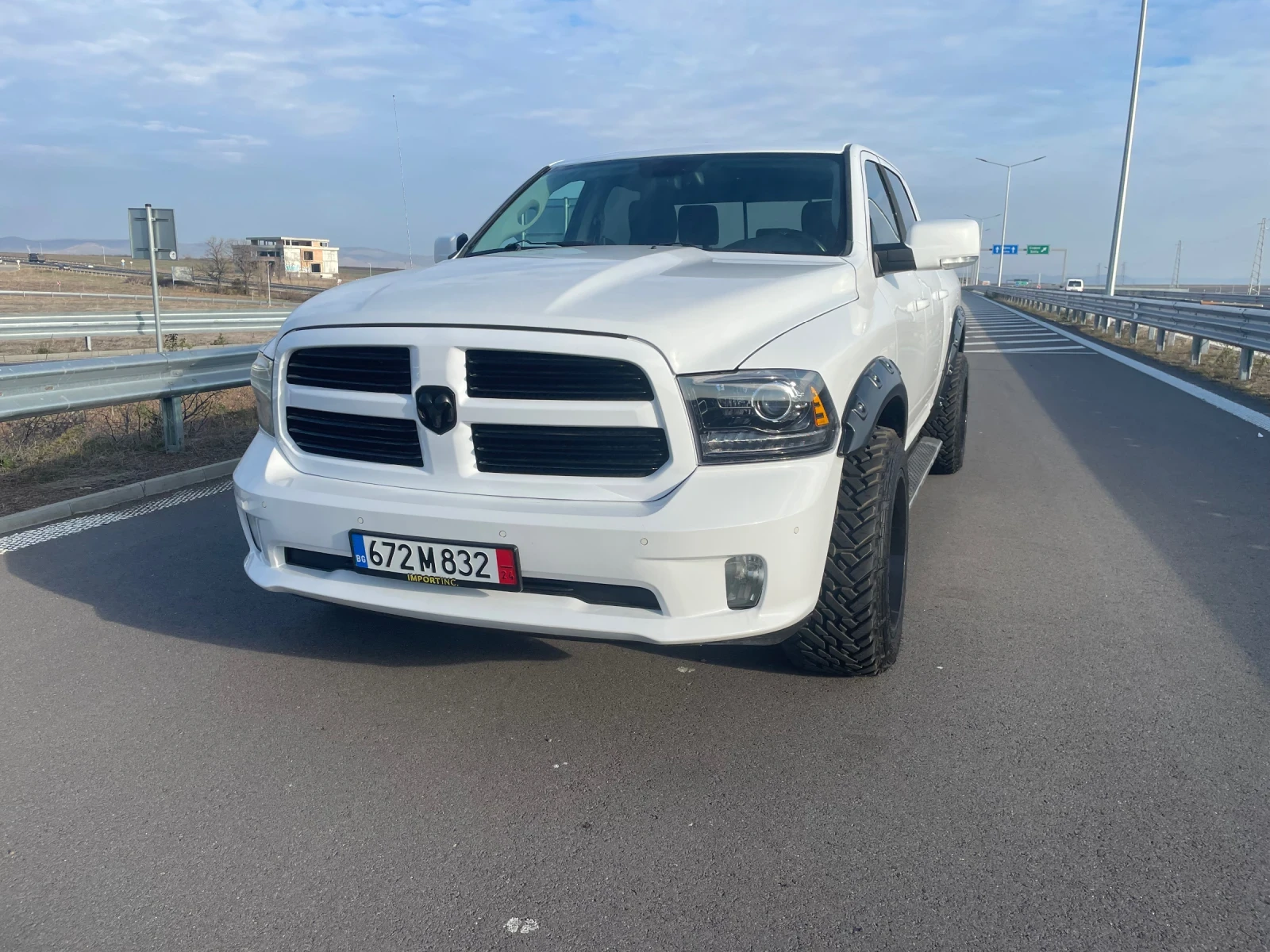 Dodge RAM 1500 Sport 5.7 HEMI - изображение 2