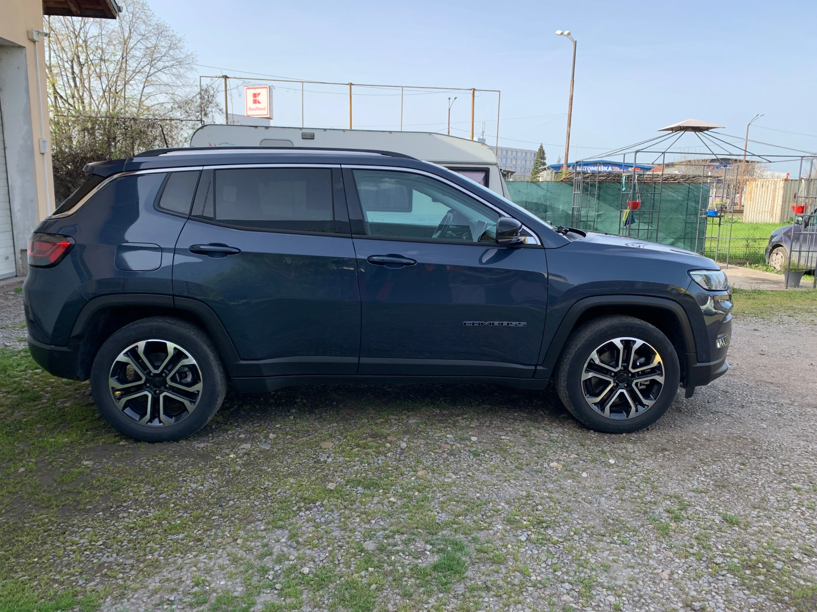 Jeep Compass 1.3T4 PHEV-4xe Limited - изображение 4