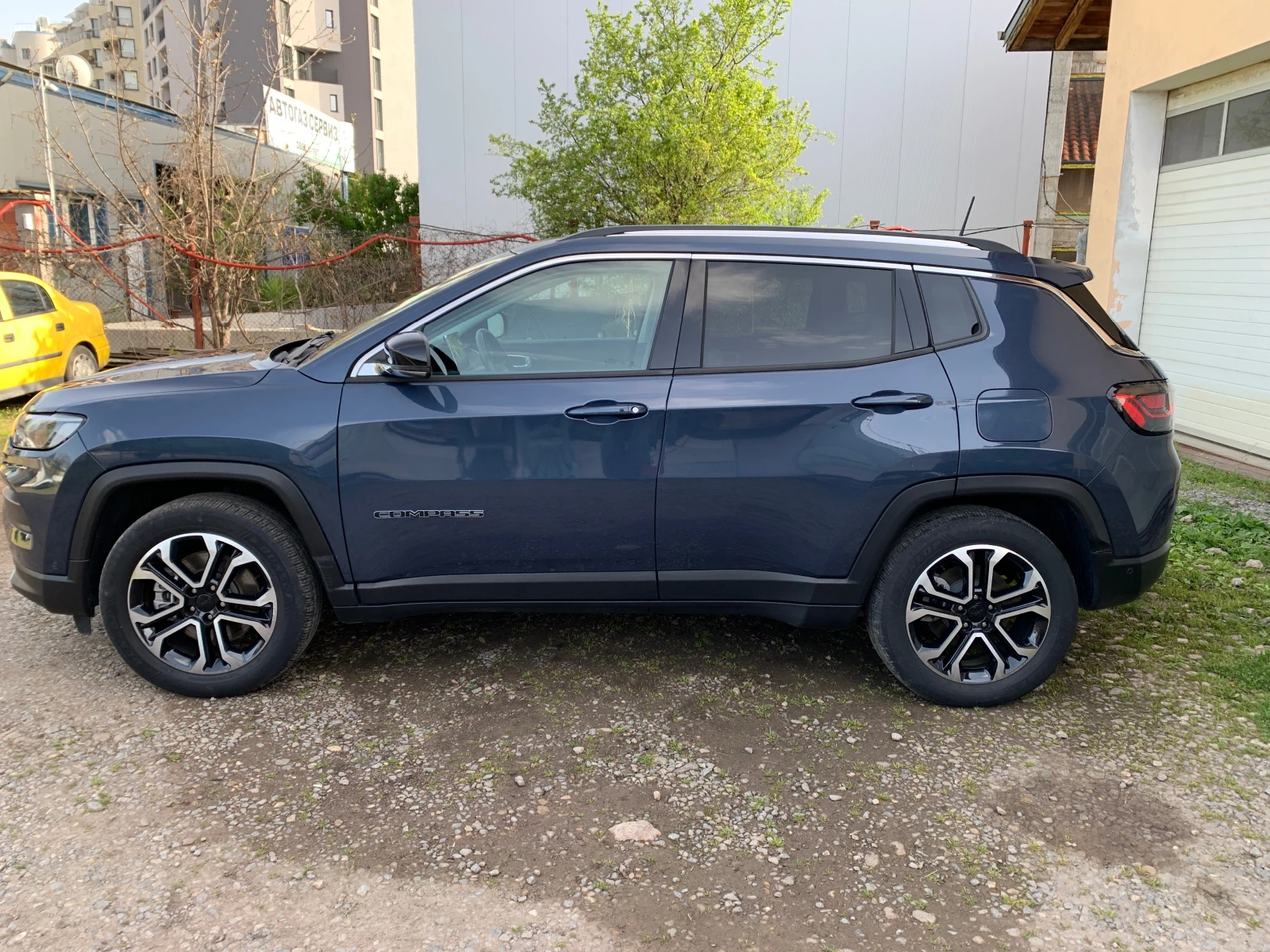 Jeep Compass 1.3T4 PHEV-4xe Limited - изображение 7