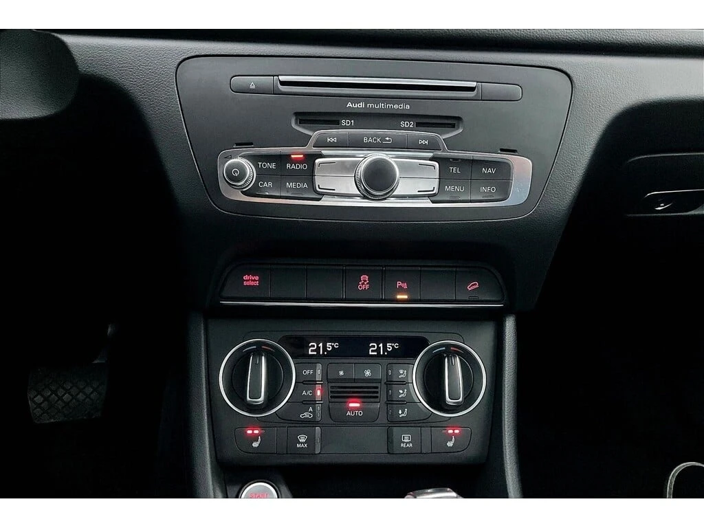 Audi Q3 * quattro * CARFAX *    | Mobile.bg   12