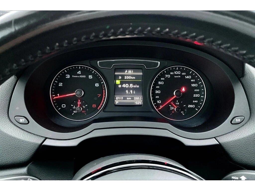 Audi Q3 * quattro * CARFAX *    | Mobile.bg   7