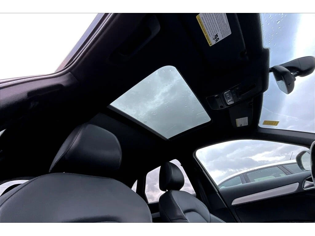 Audi Q3 * quattro * CARFAX *    | Mobile.bg   14