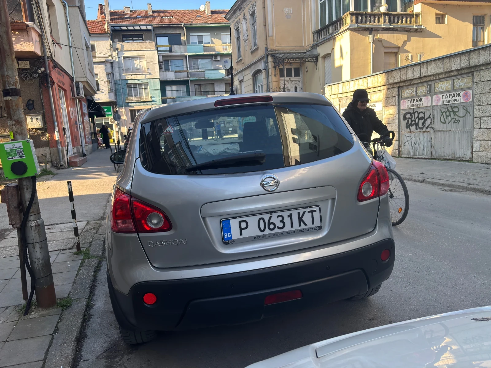 Nissan Qashqai 2.0 бензин, 140 к.с., ръчни скорости, предно преда - изображение 4