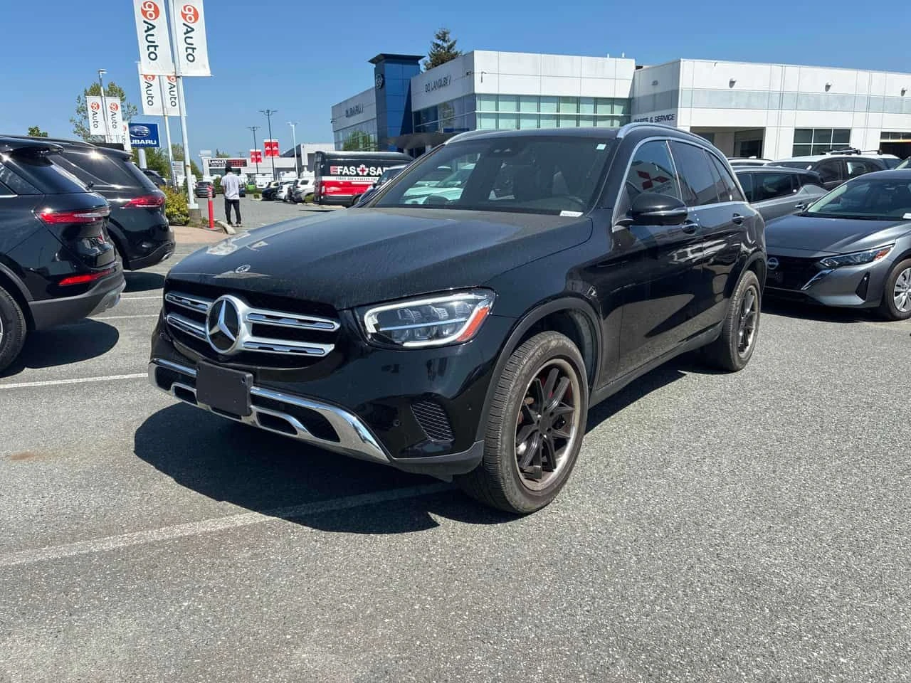 Mercedes-Benz GLC 300 * ГЛАВНО ПРЕДСТАВИТЕЛСТВО* 360 КАМЕРА* 
