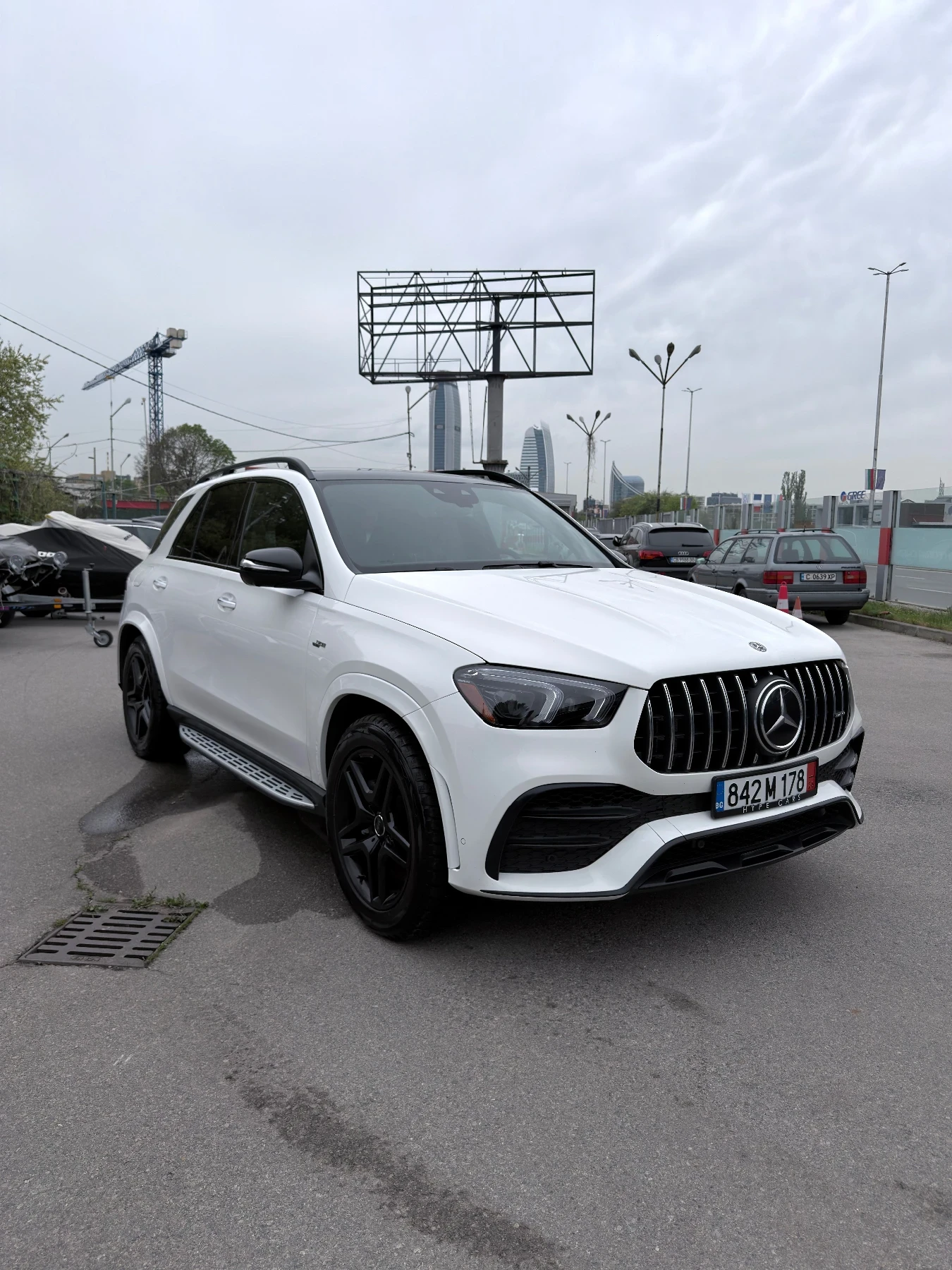 Mercedes-Benz GLE 53 4MATIC Night * BURMESTER* 360CAM* ОБДУХВ* PANO* масаж* 