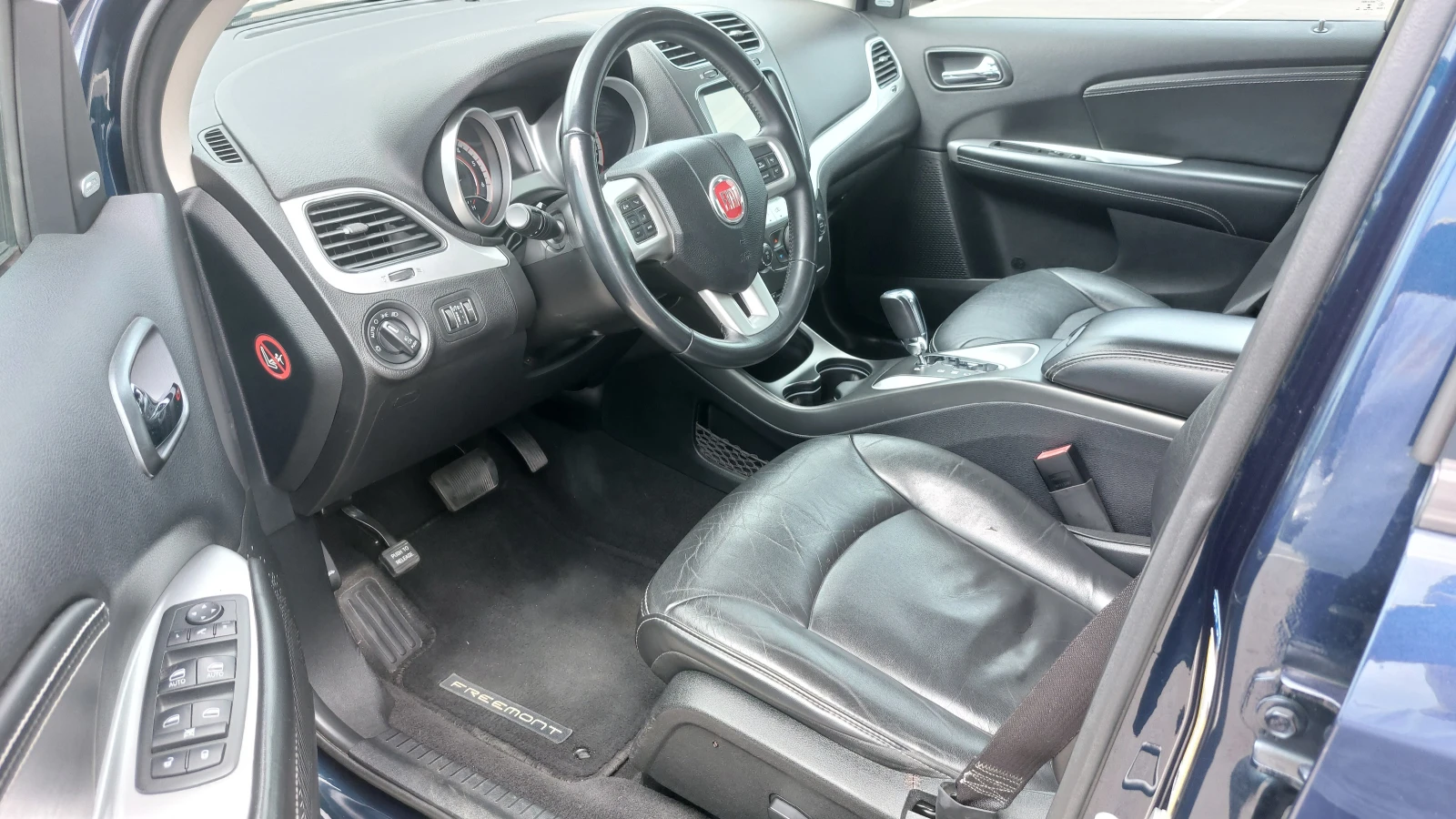Fiat Freemont Lounge 2.0dMjet 6ск. 4x4 Camera Navi Keyless 7мес., снимка 10 - Автомобили и джипове - 54824639