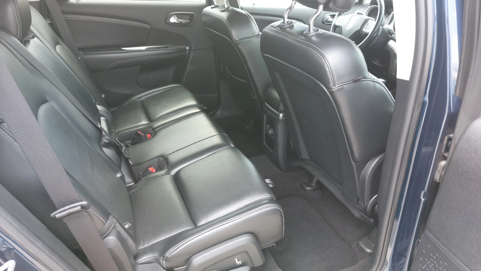 Fiat Freemont Lounge 2.0d Mjet 170 4x4 Camera Navi Keyless 7мес., снимка 14 - Автомобили и джипове - 55126439