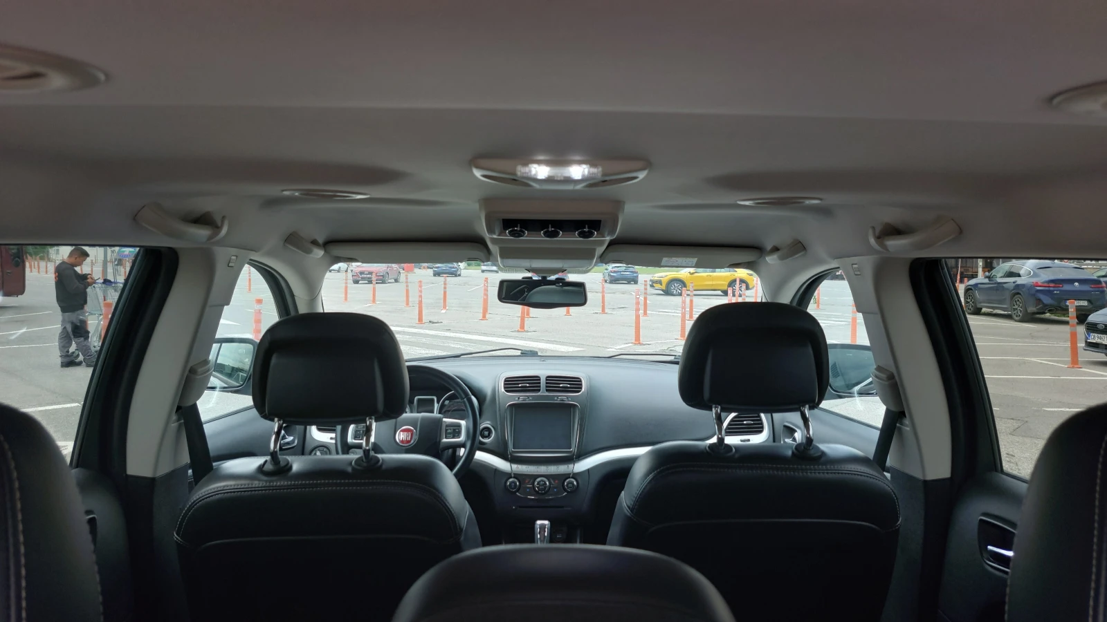Fiat Freemont Lounge 2.0dMjet 6ск. 4x4 Camera Navi Keyless 7мес., снимка 15 - Автомобили и джипове - 54824639