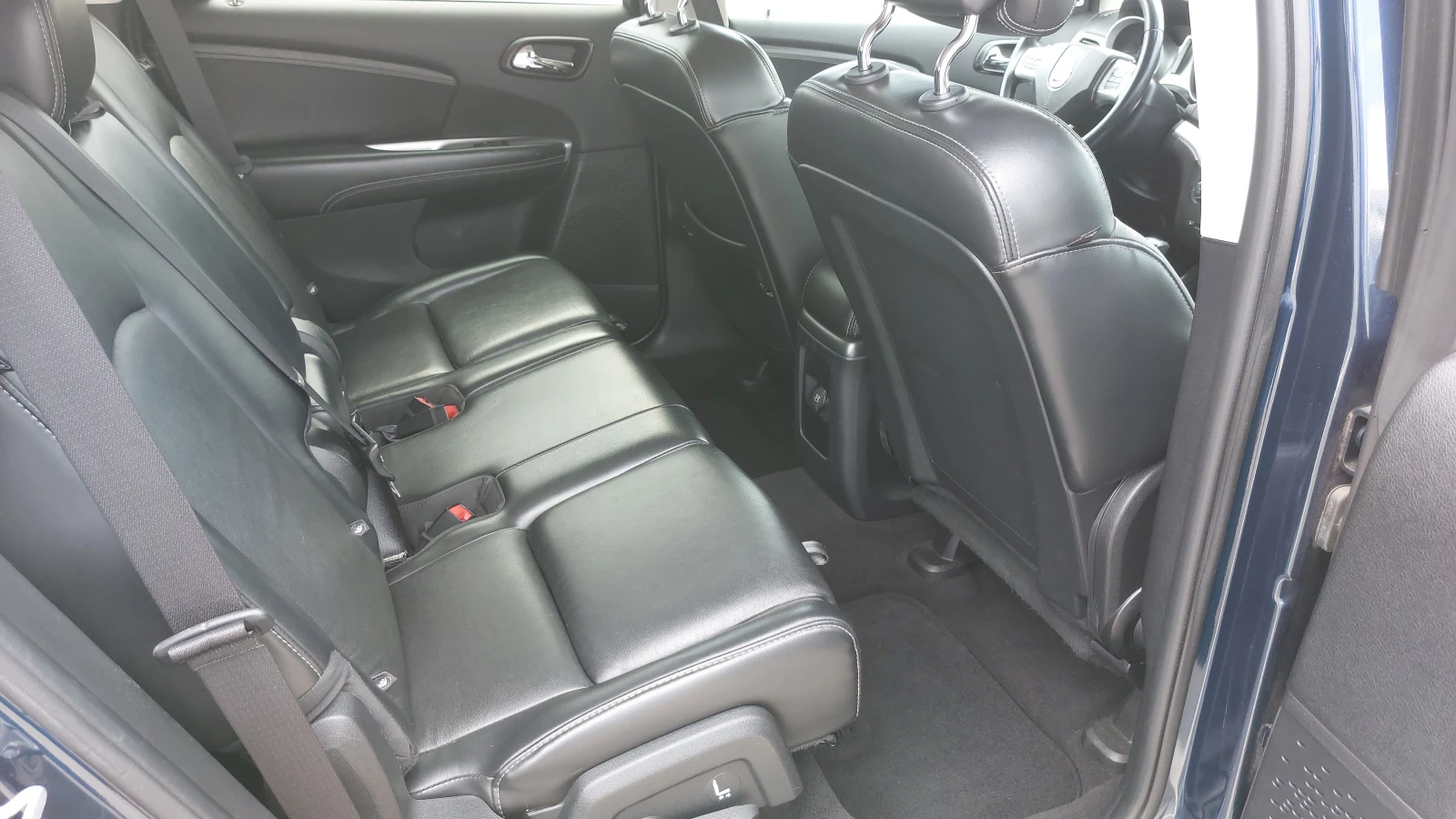 Fiat Freemont Lounge 2.0dMjet 6ск. 4x4 Camera Navi Keyless 7мес., снимка 14 - Автомобили и джипове - 54824639