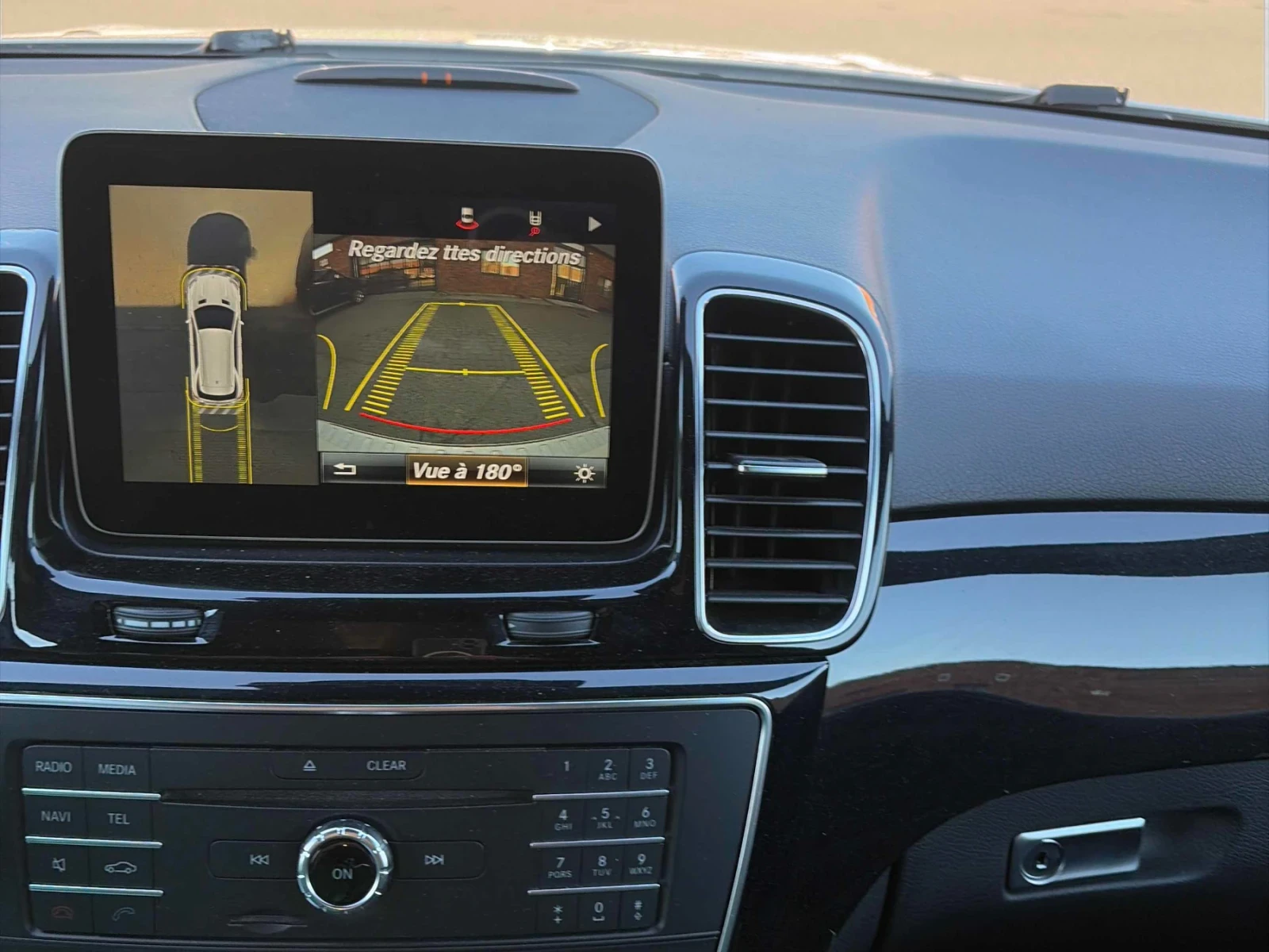 Mercedes-Benz GLE 500 GLE550e* HARMAN KARDON* KEYLESS* ПОДГРЕВ* , снимка 9 - Автомобили и джипове - 55039166