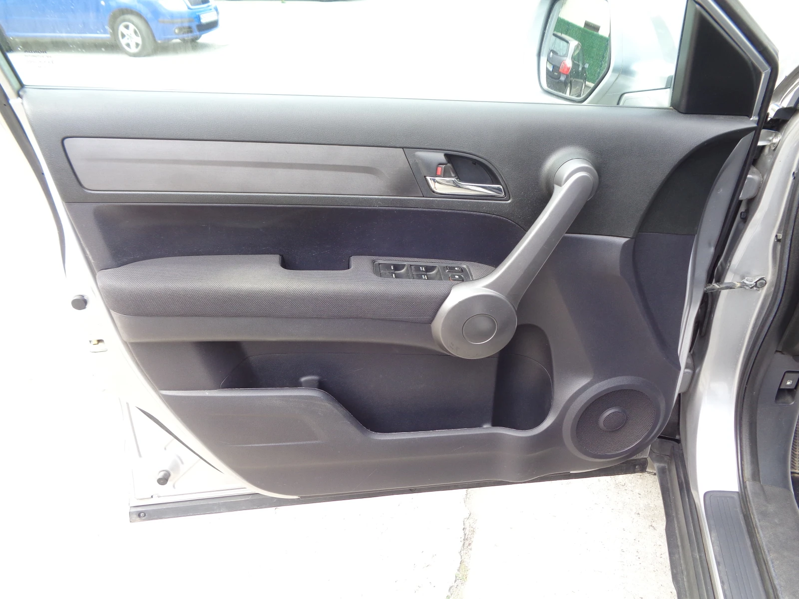 Honda Cr-v 2.2CTDI-4X4-BARTER-LIZING, снимка 10 - Автомобили и джипове - 55147559