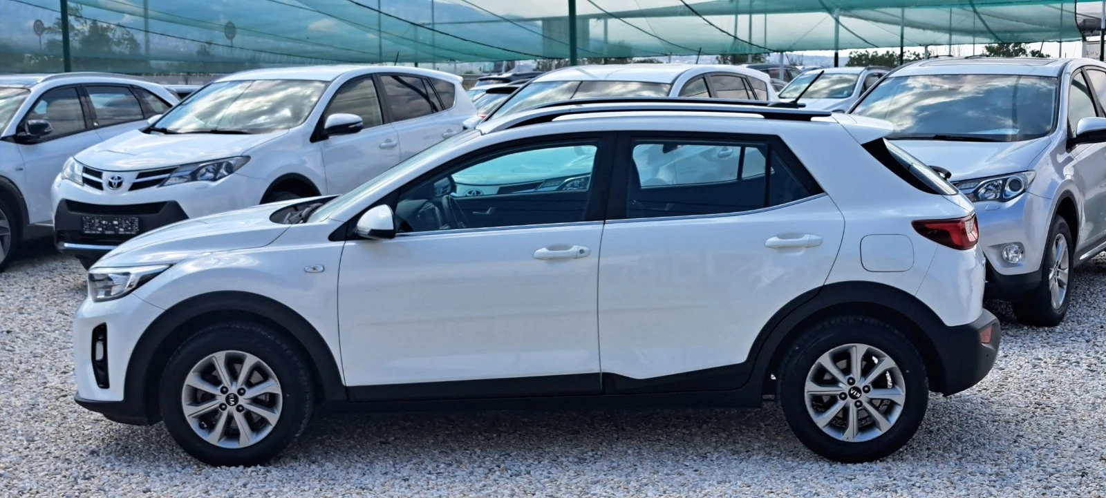 Kia Stonic 1.4i 100�� ����/��� | Mobile.bg � ����������� 4