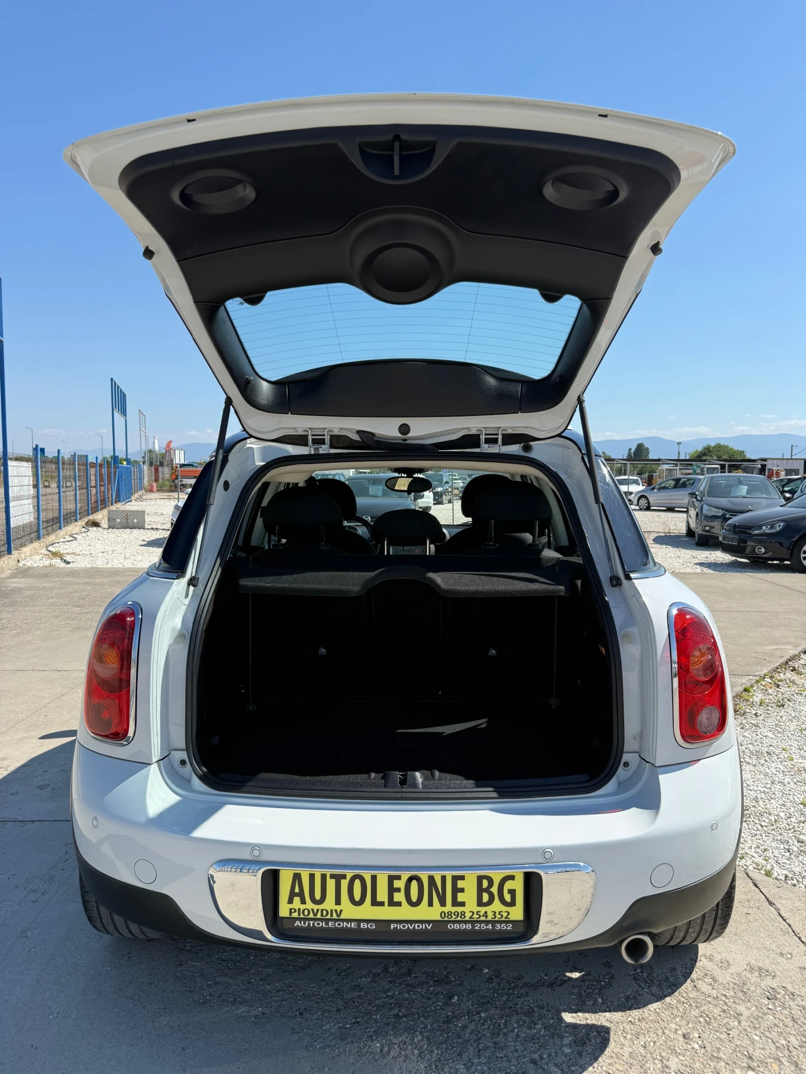 Mini Countryman 1.6D, снимка 14 - Автомобили и джипове - 55472737
