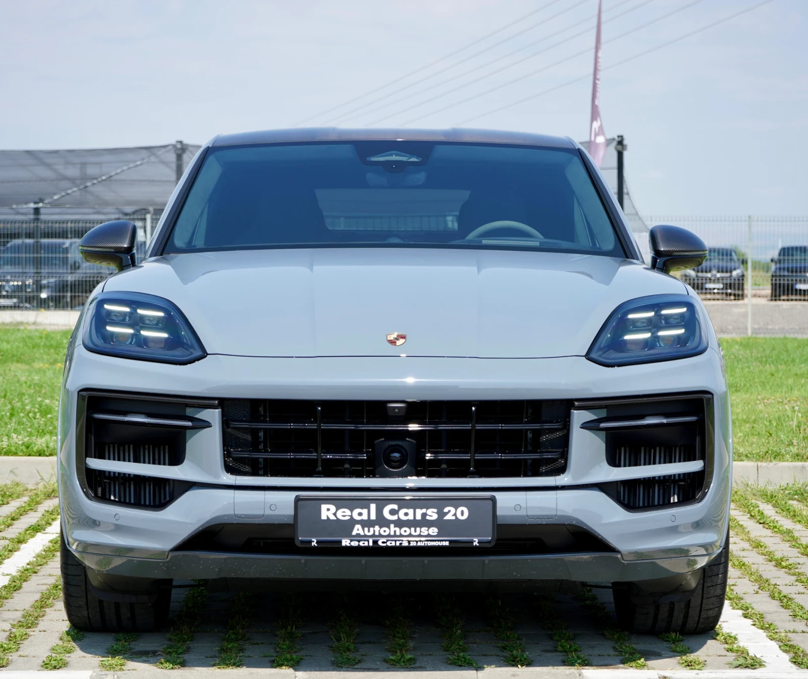 Porsche Cayenne * GTS* Coupe* TurboGTPack* HUD* Carbon* Distr* 360, снимка 2 - Автомобили и джипове - 55787436