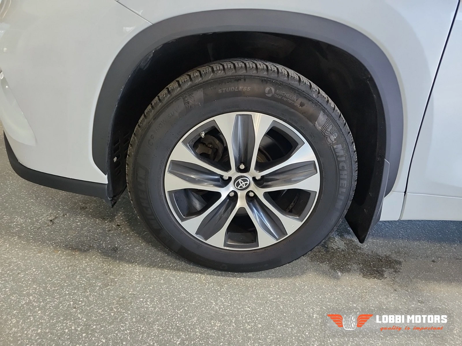 Toyota Highlander, снимка 6 - Автомобили и джипове - 55992911