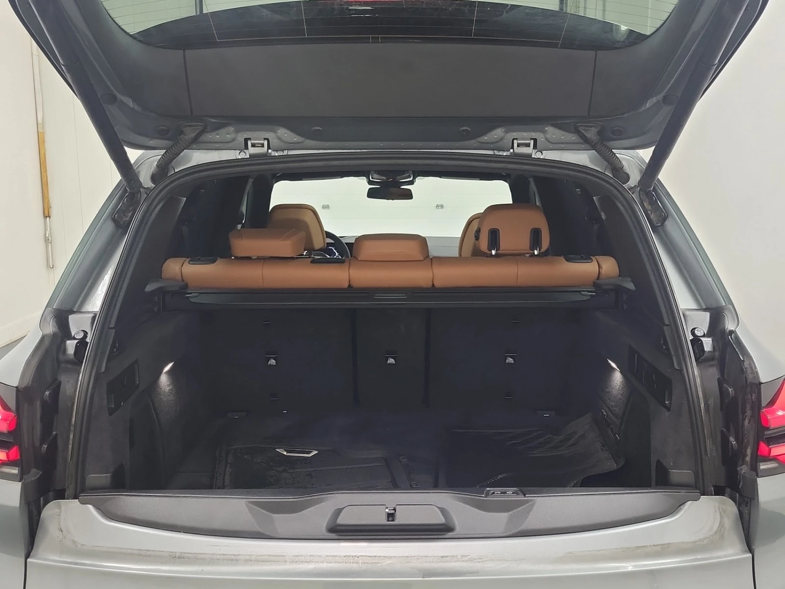 BMW X5 XDRIVE50E| M-ПАКЕТ| SKY LOUNGE| HAR/KAR| , снимка 14 - Автомобили и джипове - 56080764