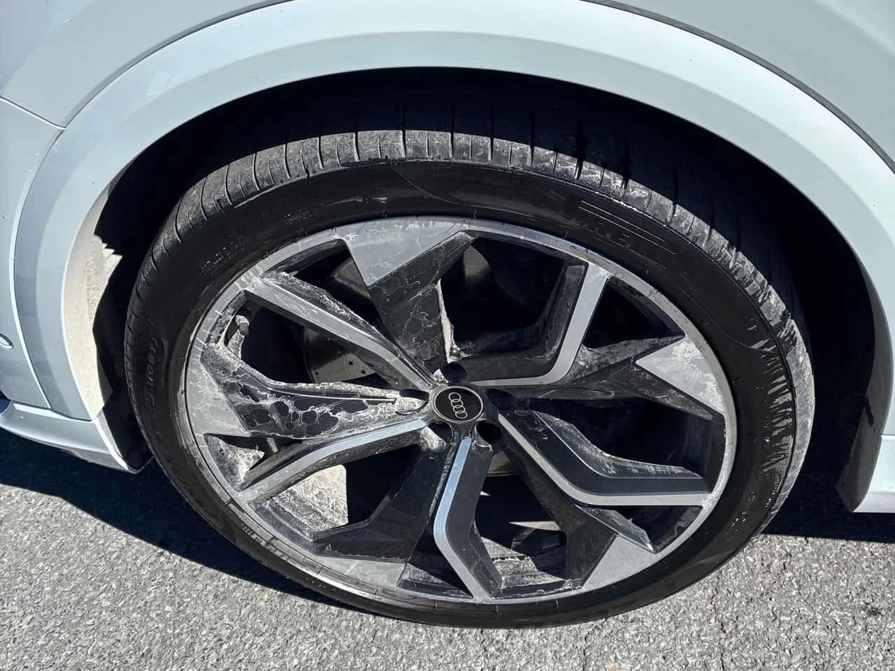 Audi RSQ8 4.0 TFSI quattro | CARFAX | ����������  | Mobile.bg � ����������� 6