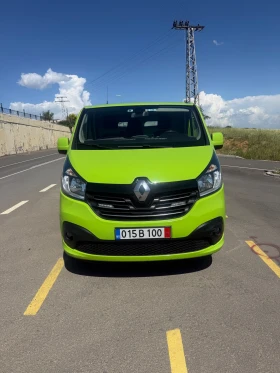 ������ Renault Trafic
