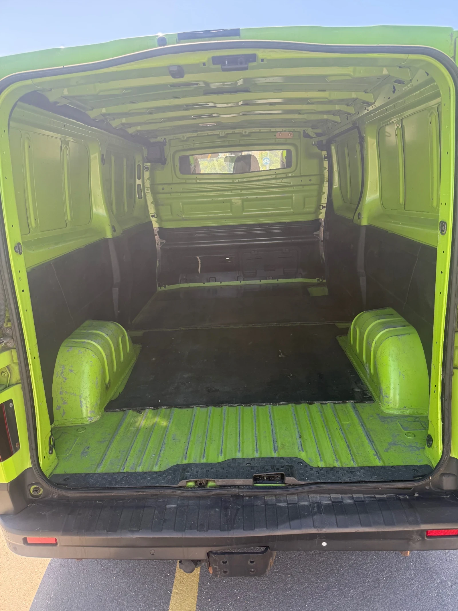 Renault Trafic 1.6 DCI MAXI, снимка 3 - Бусове и автобуси - 54702211