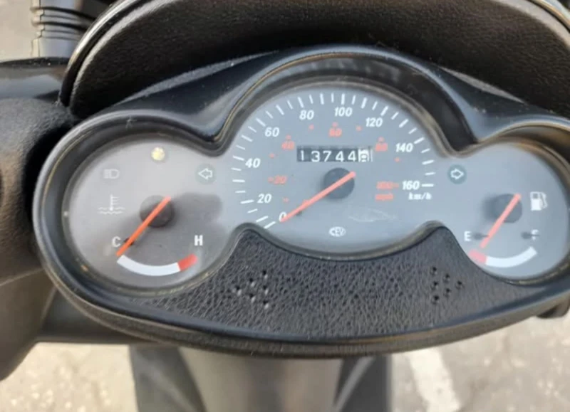 Yamaha Majesty, снимка 4 - Мотоциклети и мототехника - 51802270