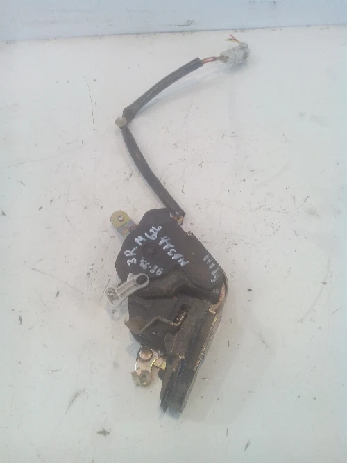 Брава врата задна дясна Мазда 626