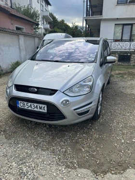     Ford S-Max titanium