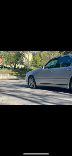 Mercedes-Benz E 55 AMG 4matik AMG, снимка 9