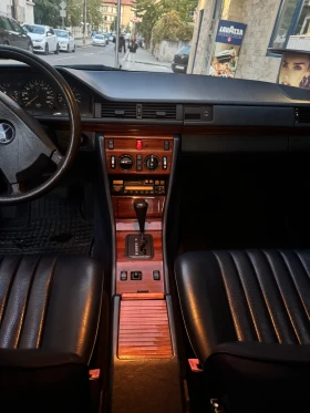 Обява за продажба на Mercedes-Benz E 300 300 TD!!!Първи собственик!!! ~13 800 лв. - изображение 6 | Auto.bg Обява за продажба на Mercedes-Benz E 300 300 TD!!!Първи собственик!!! ~13 800 лв. - изображение 6